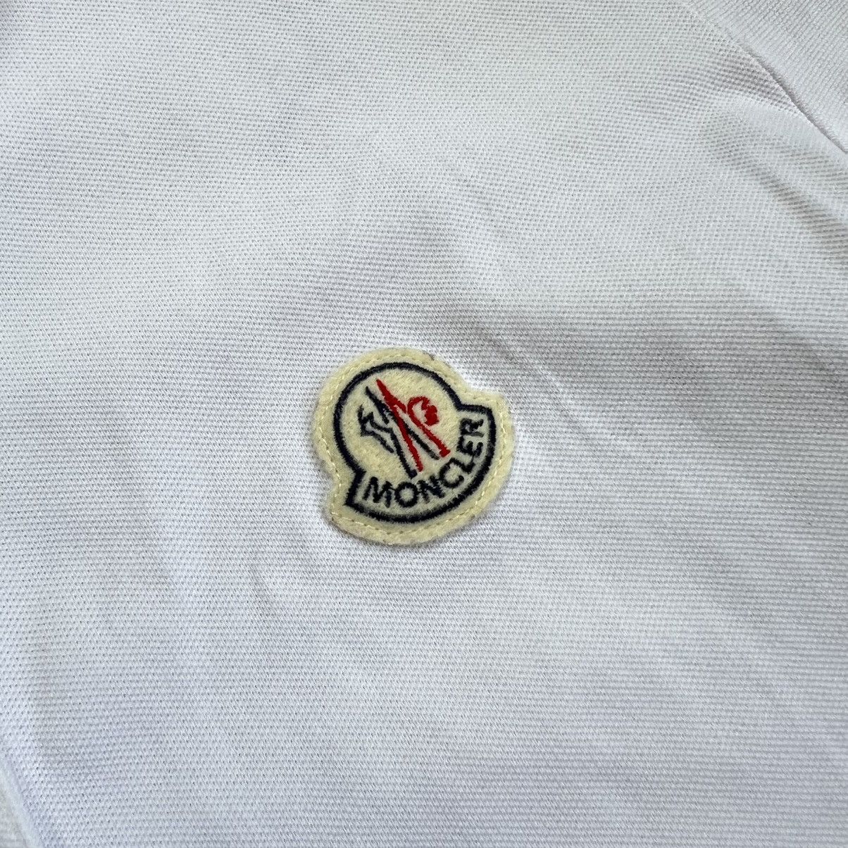 Moncler Moncler Polo Shirt Size M / US 6-8 / IT 42-44 - 4 Thumbnail