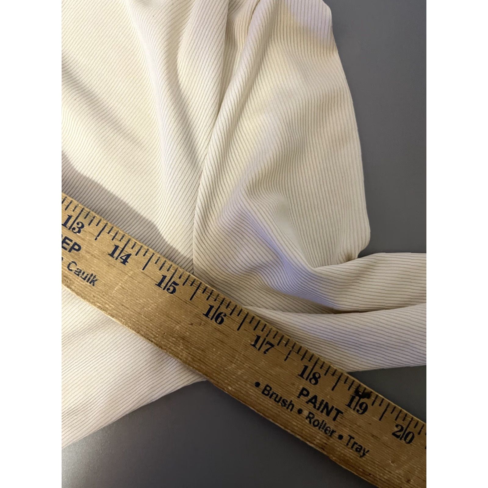 H&M H&M Woman Blouse Medium L-S Stretch Mock Neck Casual Comfort Ivory Size M / US 6-8 / IT 42-44 - 5 Thumbnail