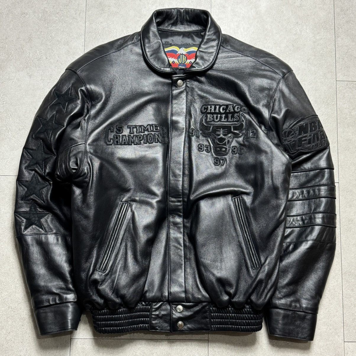 Jeff Hamilton Jeff Hamilton NBA Bulls 5 Time Champions Leather Jacket Size US M / EU 48-50 / 2 - 2 Thumbnail