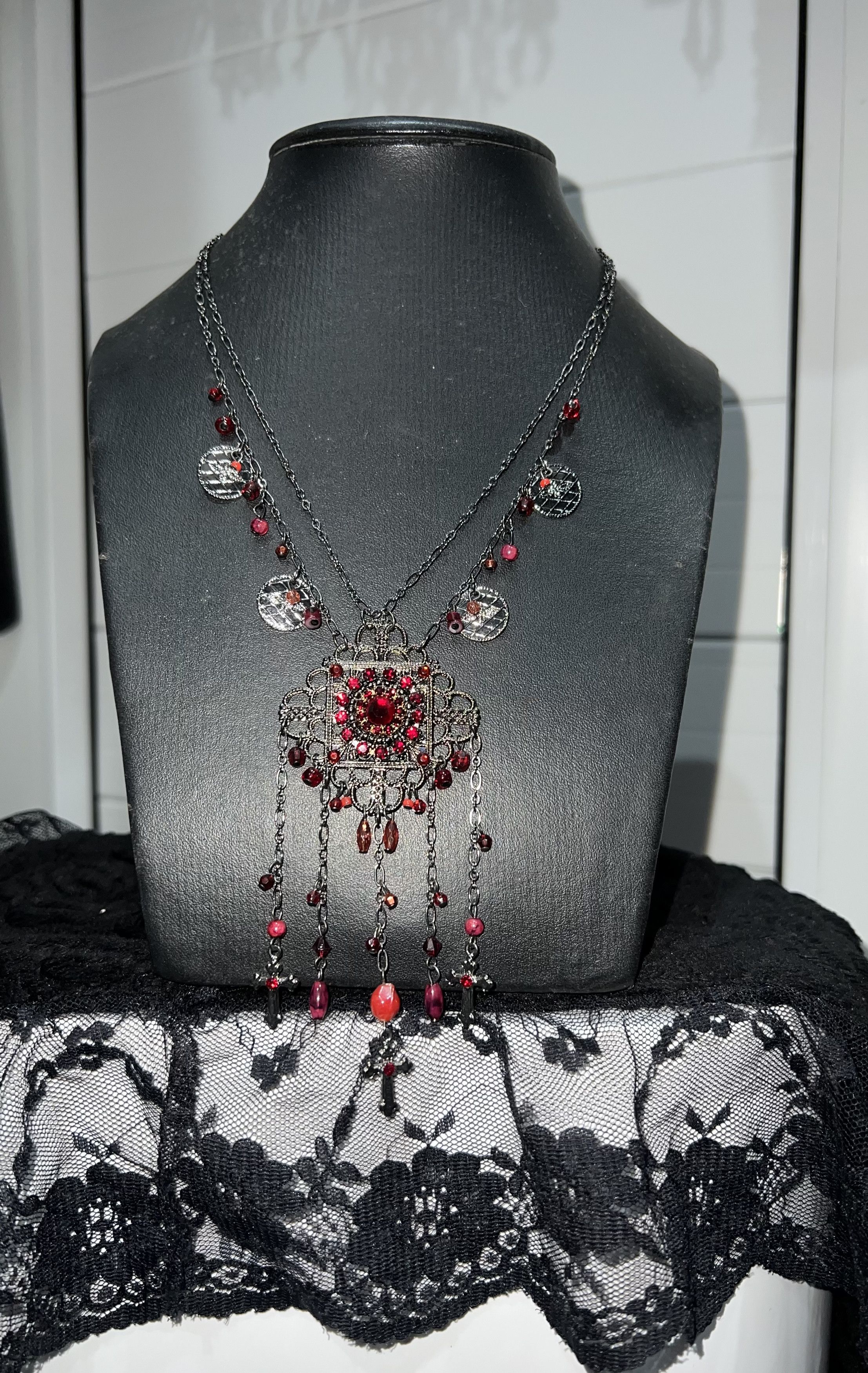 Japanese Brand Gothic Victorian Red Necklace 🥀 Size ONE SIZE - 1 Thumbnail