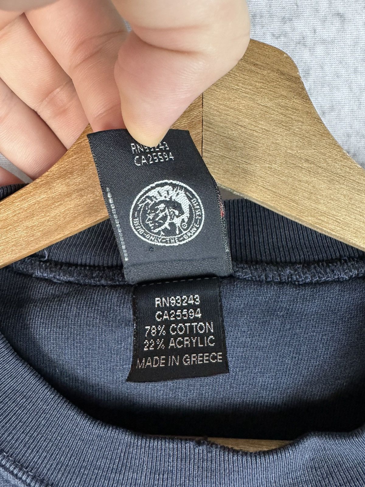 Diesel Diesel Vintage Boxy Center Logo Y2K Sweatshirt Crewneck Size US L / EU 52-54 / 3 - 4 Thumbnail