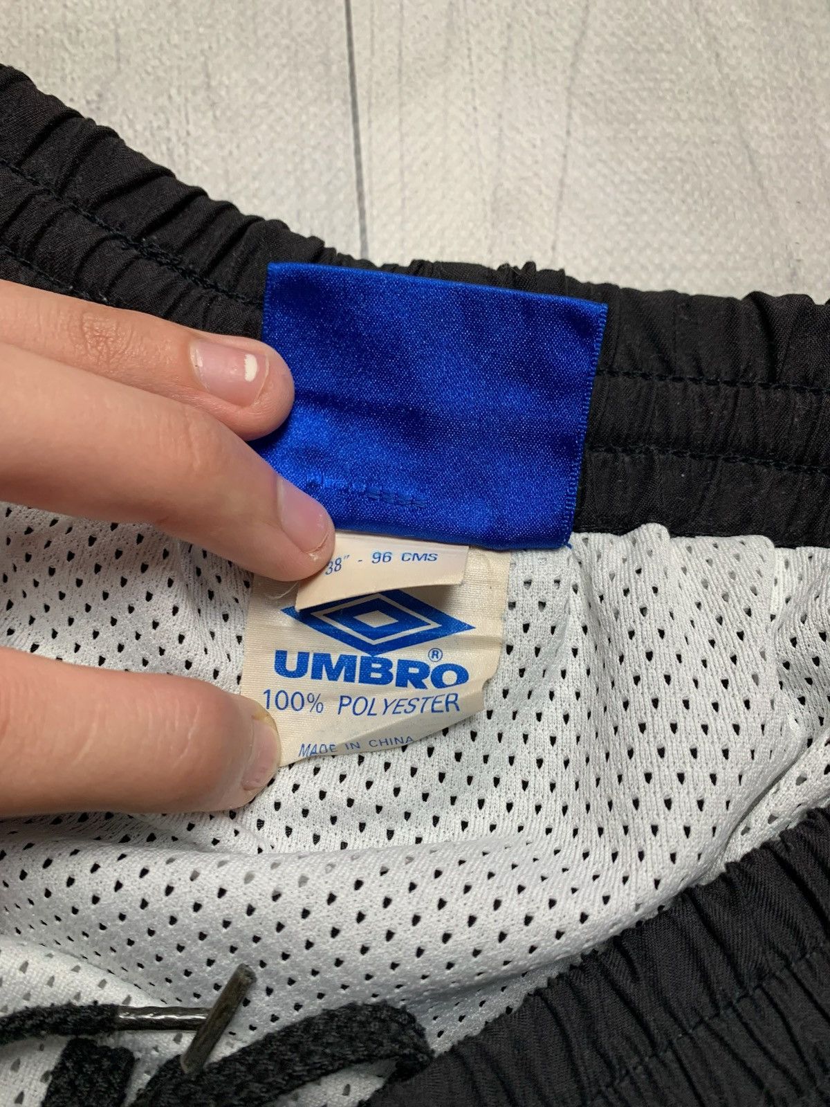 Umbro × Vintage Vintage Umbro soccer shorts size XL Size US 36 / EU 52 - 5 Thumbnail