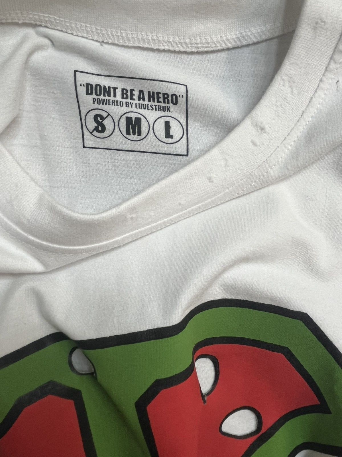 Japanese Brand Luvestruk “Don’t be a hero” T shirt Size US M / EU 48-50 / 2 - 3 Thumbnail