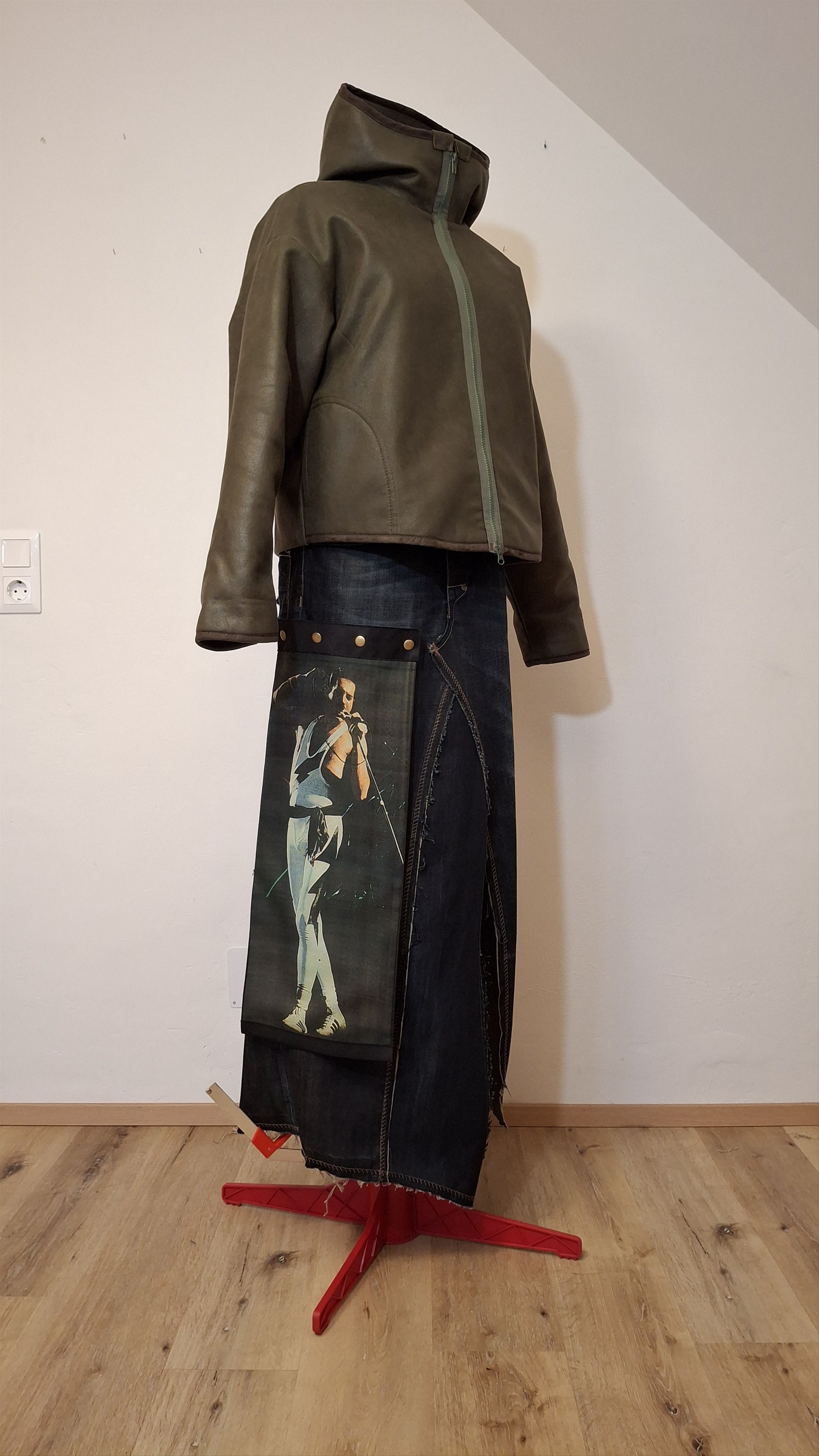 handvaerk Y2K Reworked Denim Maxi Kilt Skirt with Detachable Panel Size 34" / US 12 / IT 48 - 9 Thumbnail
