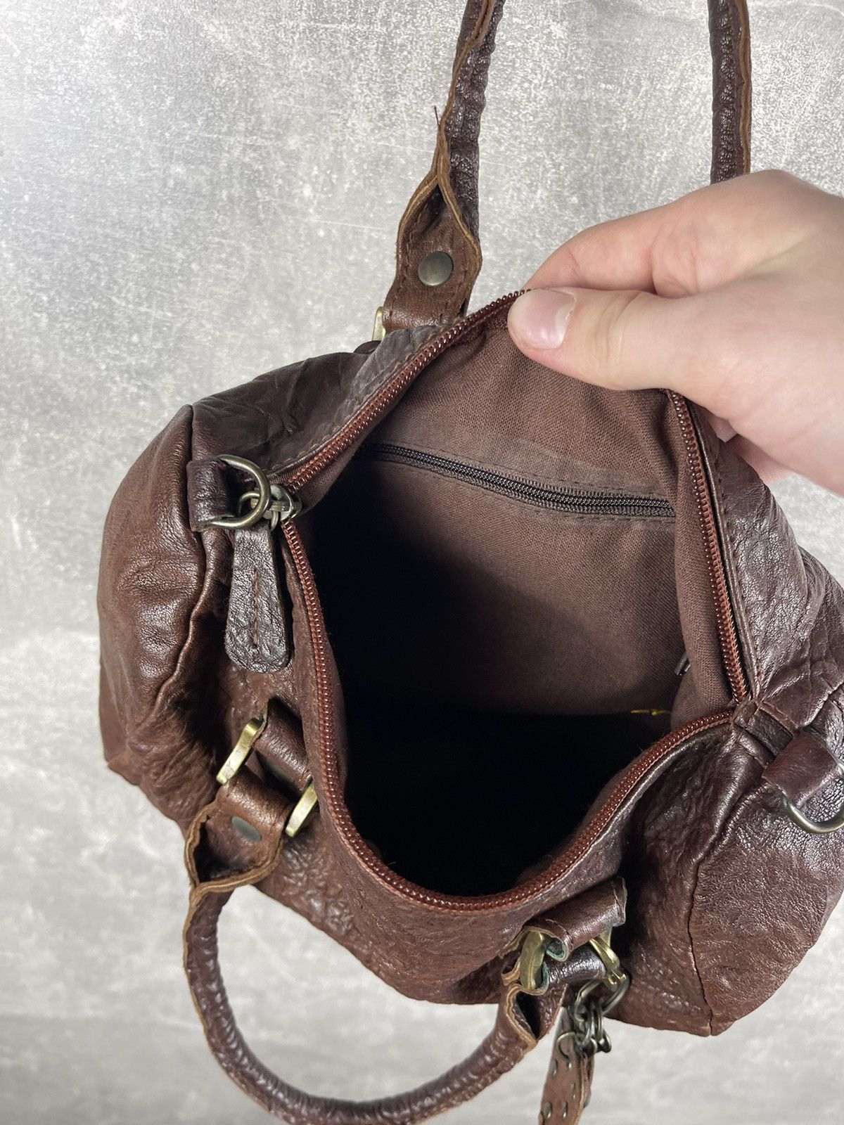 Genuine Leather Y2K Artisan Handcrafted Brown Heart Charm Mini Barrel Bag Size ONE SIZE - 7 Thumbnail