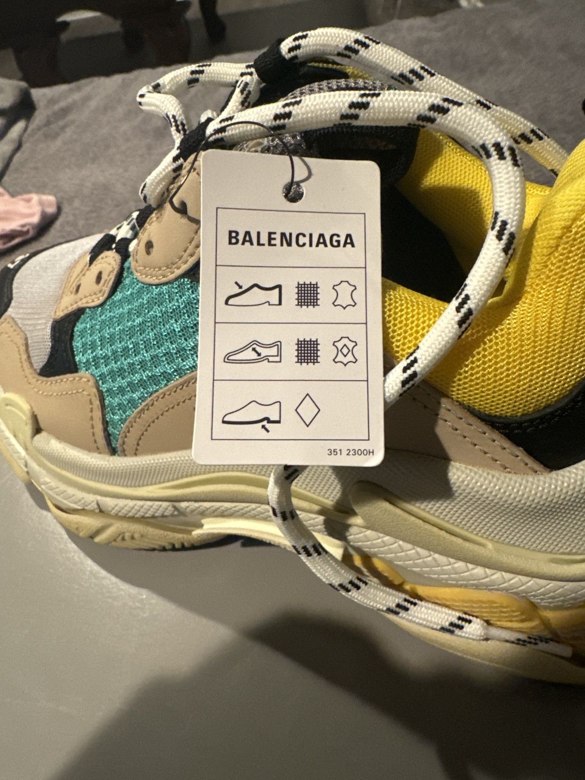 Balenciaga Balenciaga Triple S Sneaker Size US 7 / IT 37 - 12 Thumbnail