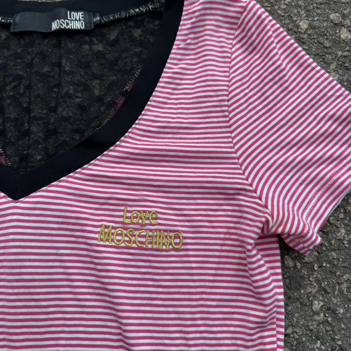 Moschino vintage moschino t shirt big logo streetwear luxury Size S / US 4 / IT 40 - 5 Thumbnail