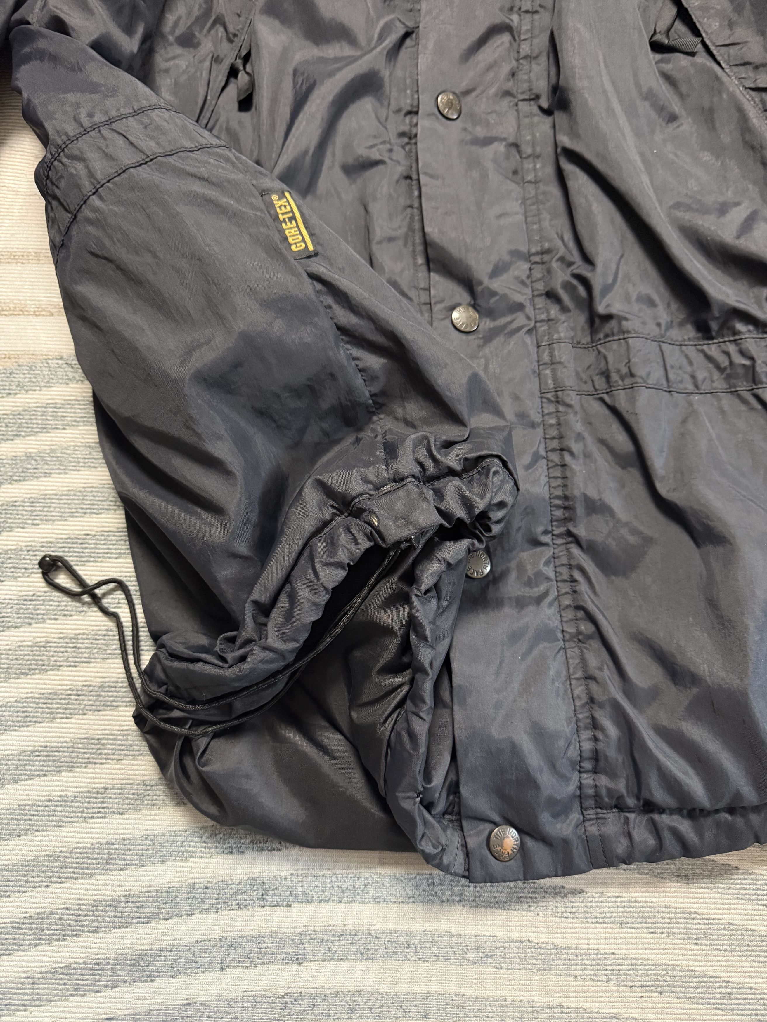 The North Face Vintage The North Face GTX 1990 Rain Jacket Large Size US XL / EU 56 / 4 - 6 Thumbnail