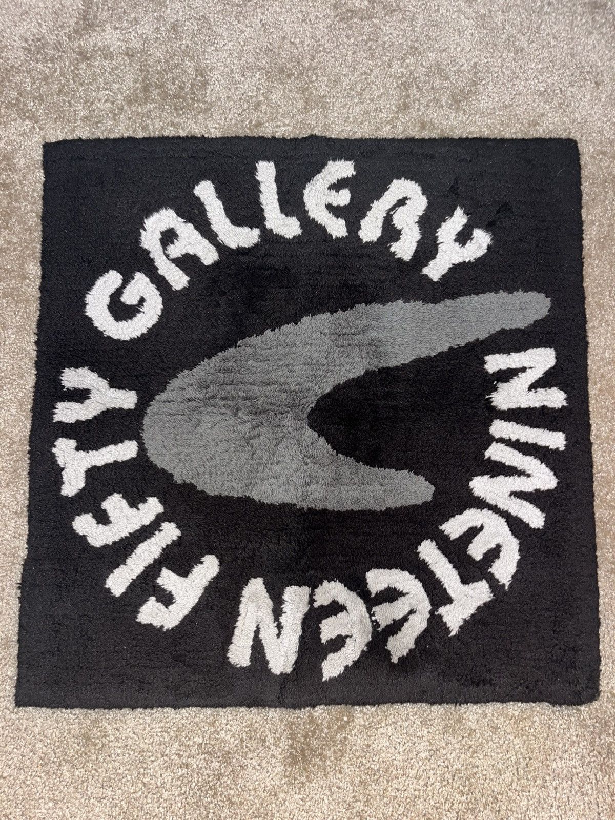 Gallery1950 Gallery 1950 Logo Rug Mat G1950 Japan Early Rare Size ONE SIZE - 1 Thumbnail