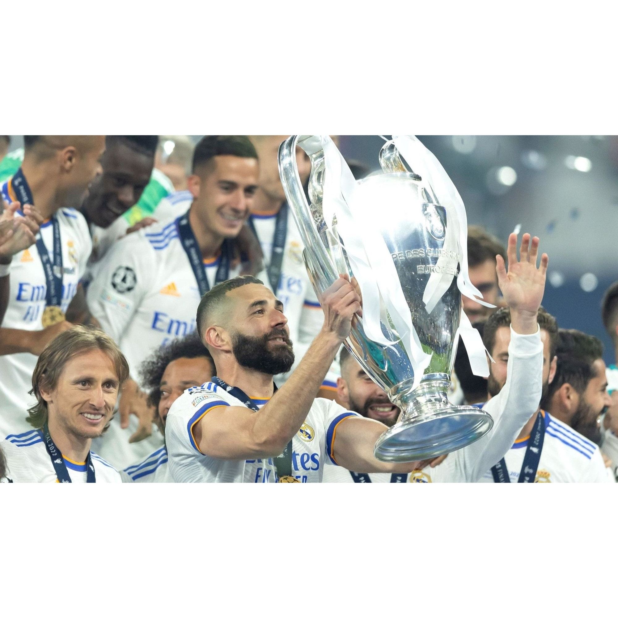 Adidas Benzema Real Madrid 2021 2022 UEFA FINAL Soccer Jersey BNWT Size US L / EU 52-54 / 3 - 10 Thumbnail