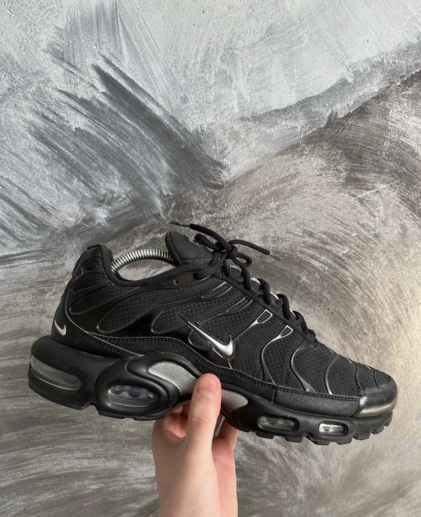 Nike nike tn triple black mini c swoosh reflective air Size US 12 / EU 45 - 6 Thumbnail