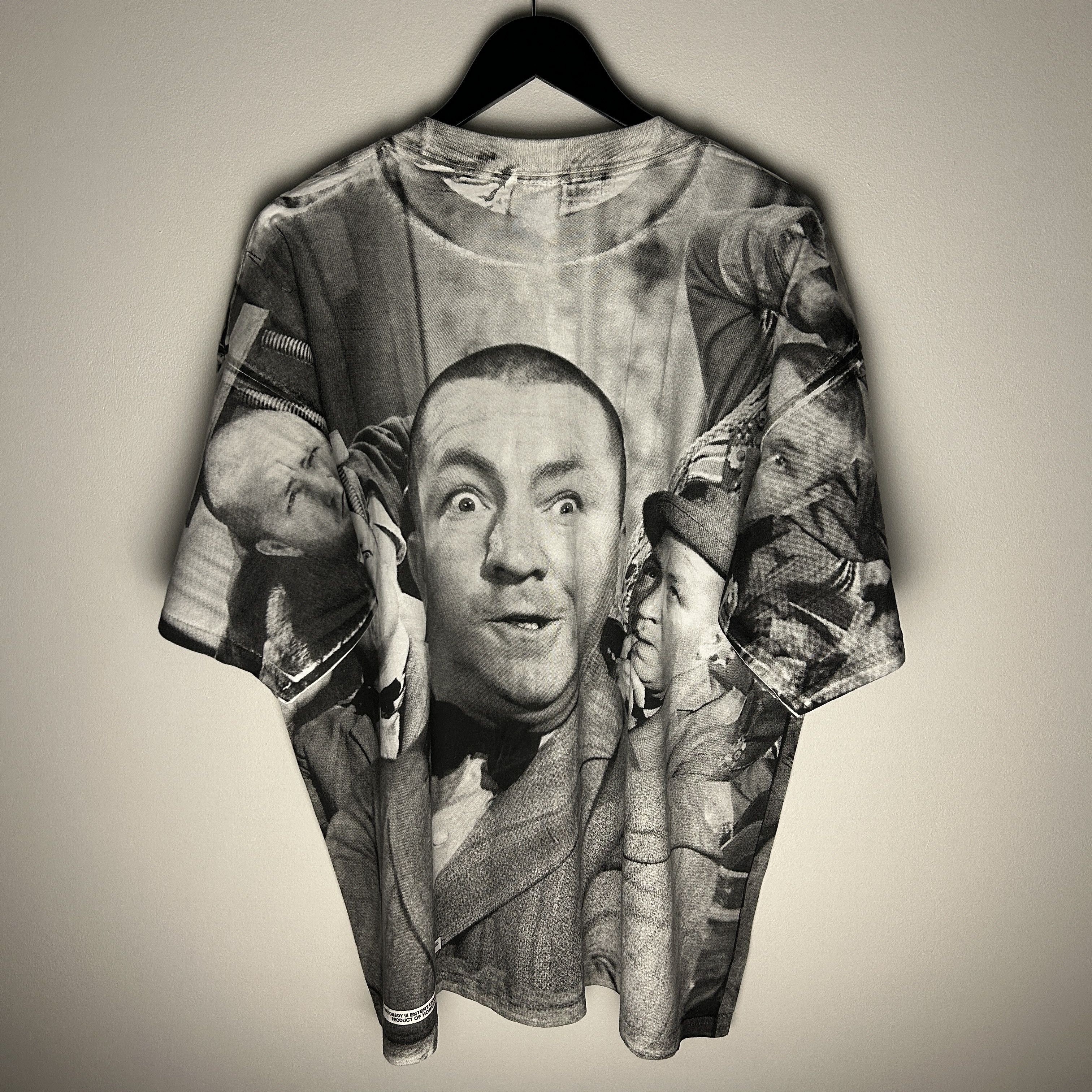 Vintage Vintage The Three Stooges 1998 Allover Print T-shirt Size US XXL / EU 58 / 5 - 2 Thumbnail