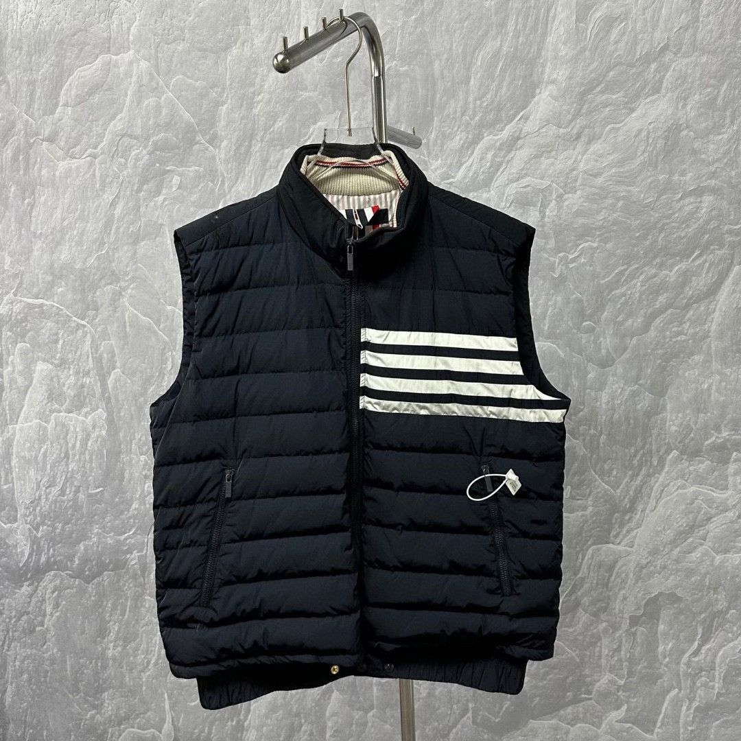 Thom Browne thom browne classic down vest with stripes Size US M / EU 48-50 / 2 - 1 Thumbnail