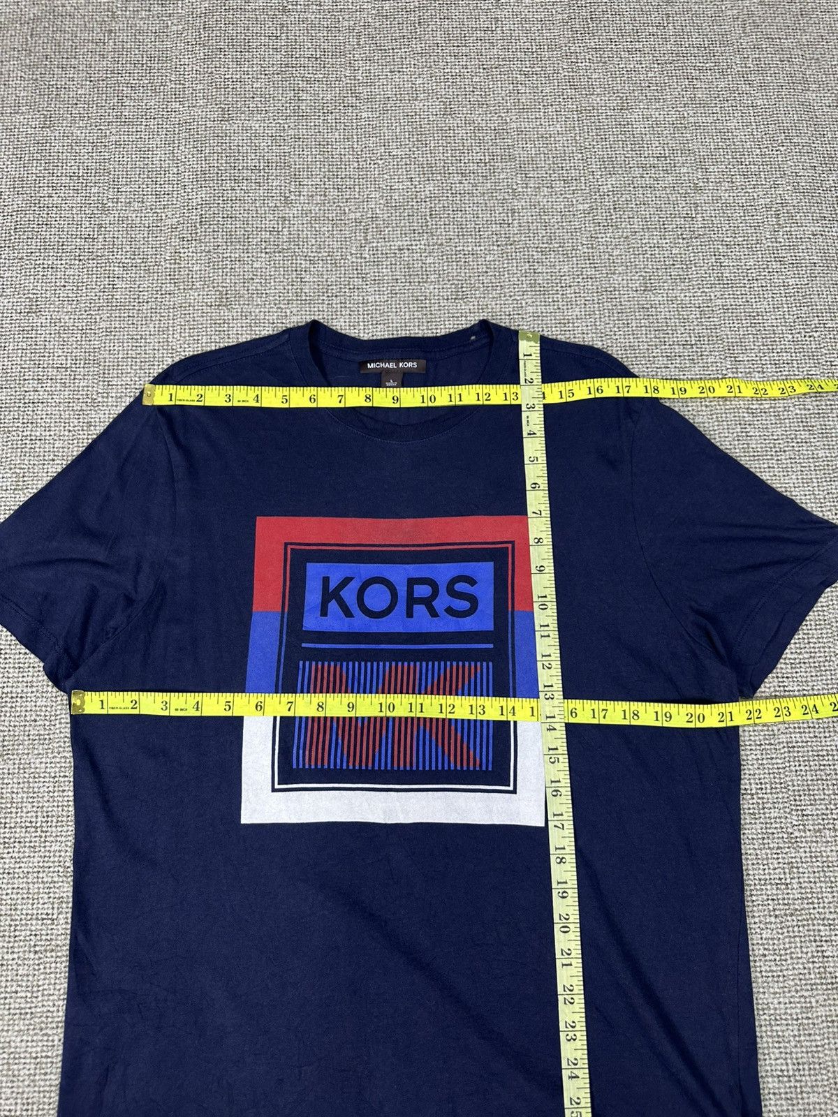 Michael Kors Michael Kors Big Logo Tshirt A984 Size US L / EU 52-54 / 3 - 5 Thumbnail