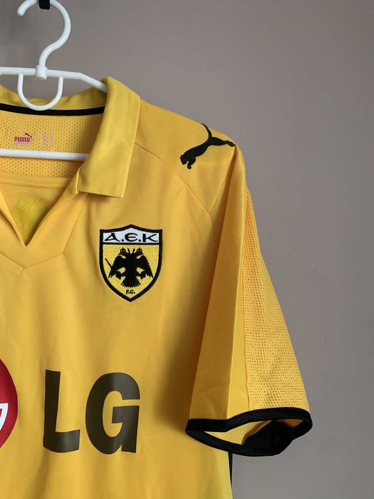 Puma Aek Athens 2008 home Vintage Football Shirt Puma Soccer Sz M Size US M / EU 48-50 / 2 - 6 Thumbnail