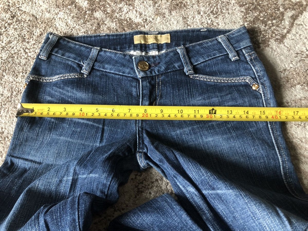 Levi's ‼️Last Drop‼️Vtg🔥Levi’s🔥Flared Distressed Denim Ladies Size 27" / US 4 / IT 40 - 13 Thumbnail