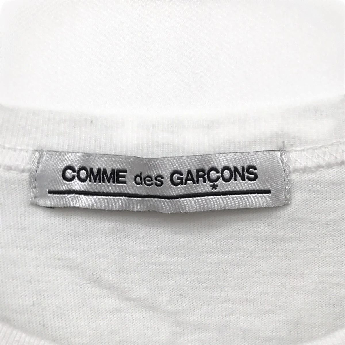 Comme des Garcons "MYSTERY" Painter Tee Size XS / US 0-2 / IT 36-38 - 3 Thumbnail
