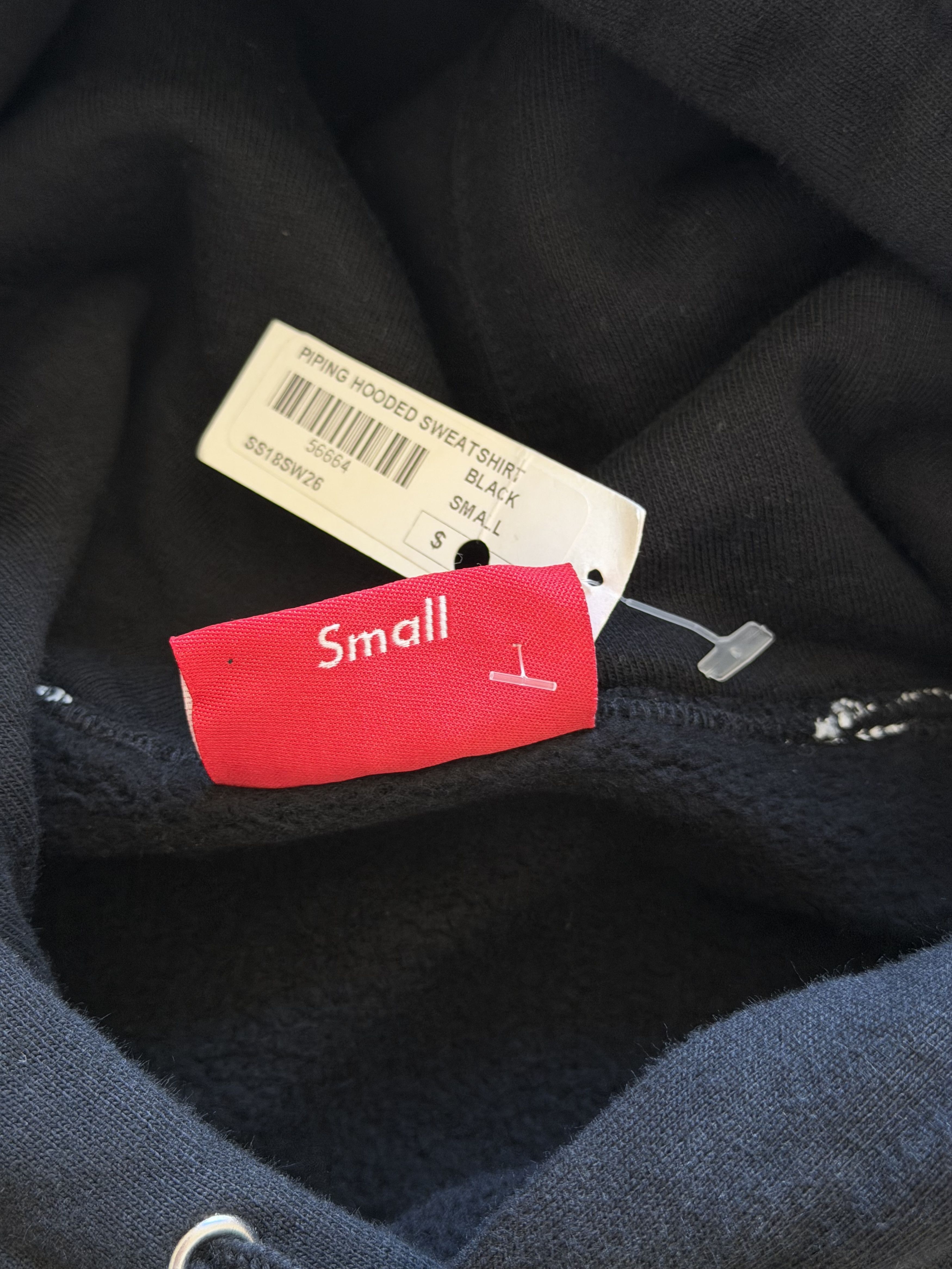 Supreme Supreme SS18 Piping Hoodie in Black Size US S / EU 44-46 / 1 - 8 Thumbnail