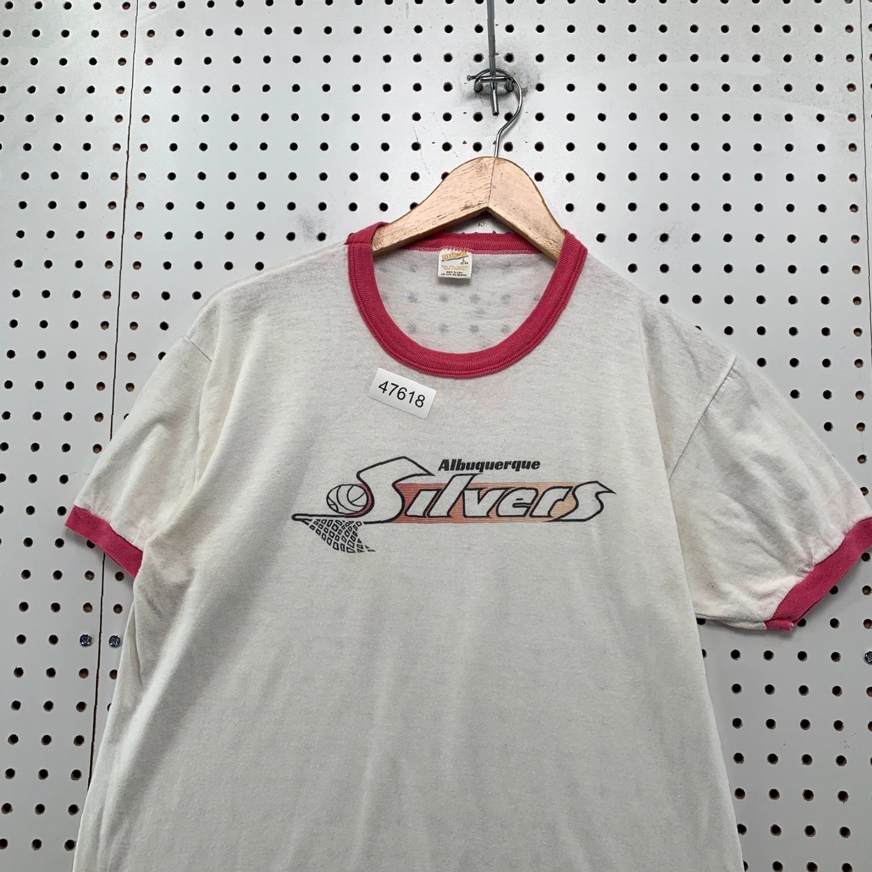 Vintage VINTAGE Albuquerque Silvers T Shirt Mens M White ABA Basketball Shirt Mens M White 70s 80s Size US M / EU 48-50 / 2 - 4 Thumbnail