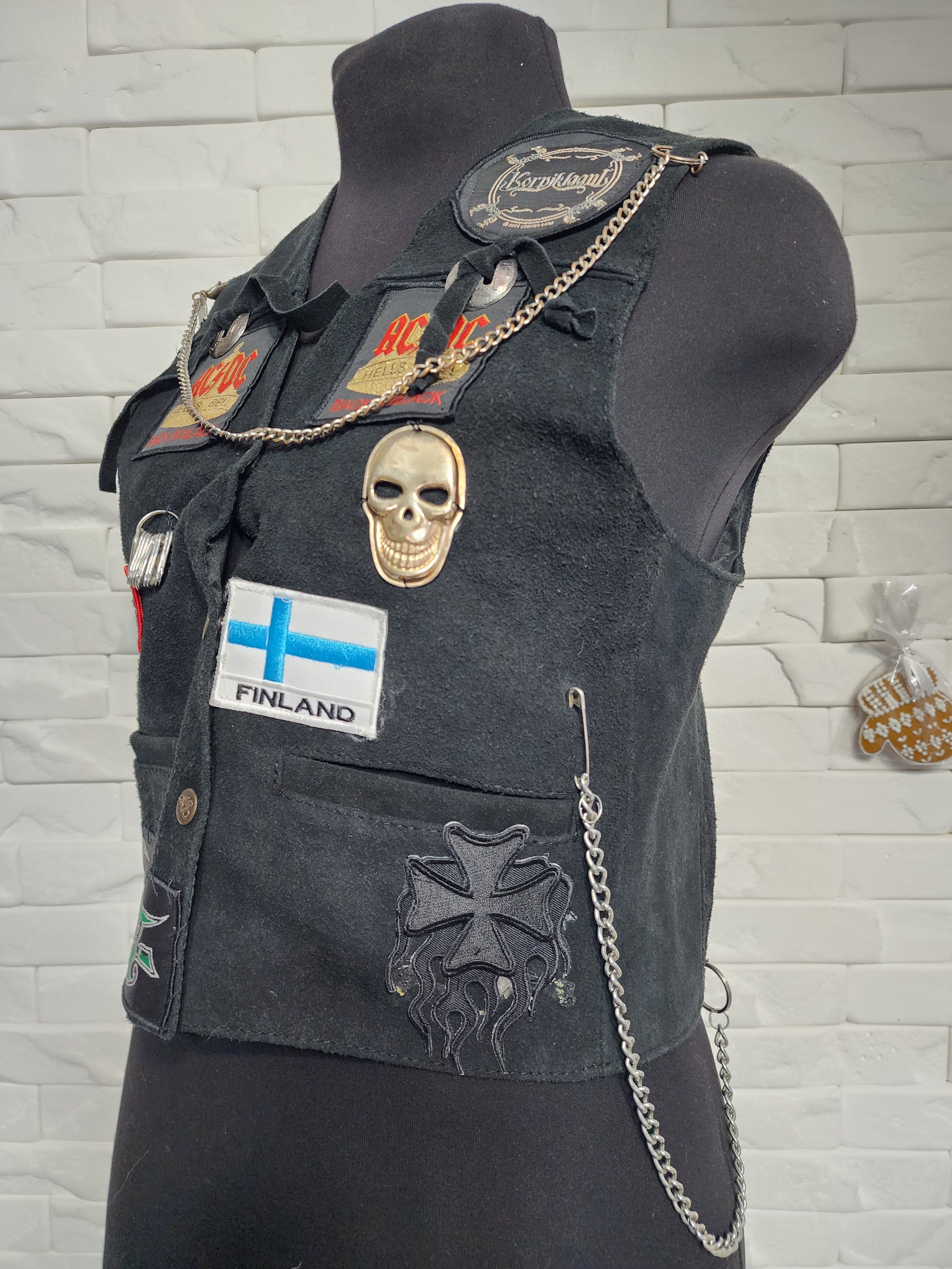 Other Black Suede Vest: Women's Sleeveless Top with Patches. Size S / US 4 / IT 40 - 2 Thumbnail