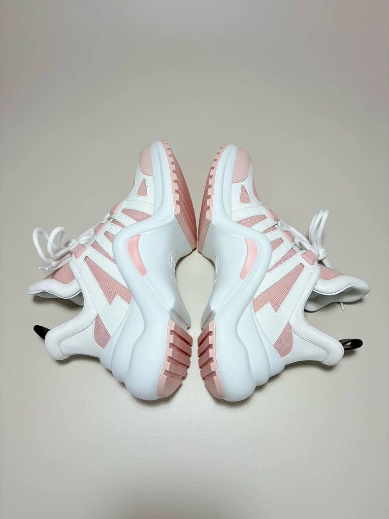 Louis Vuitton Louis Vuitton ARCHLIGHT White Arch Bridge Dad Shoes Size US 7 / IT 37 - 4 Thumbnail