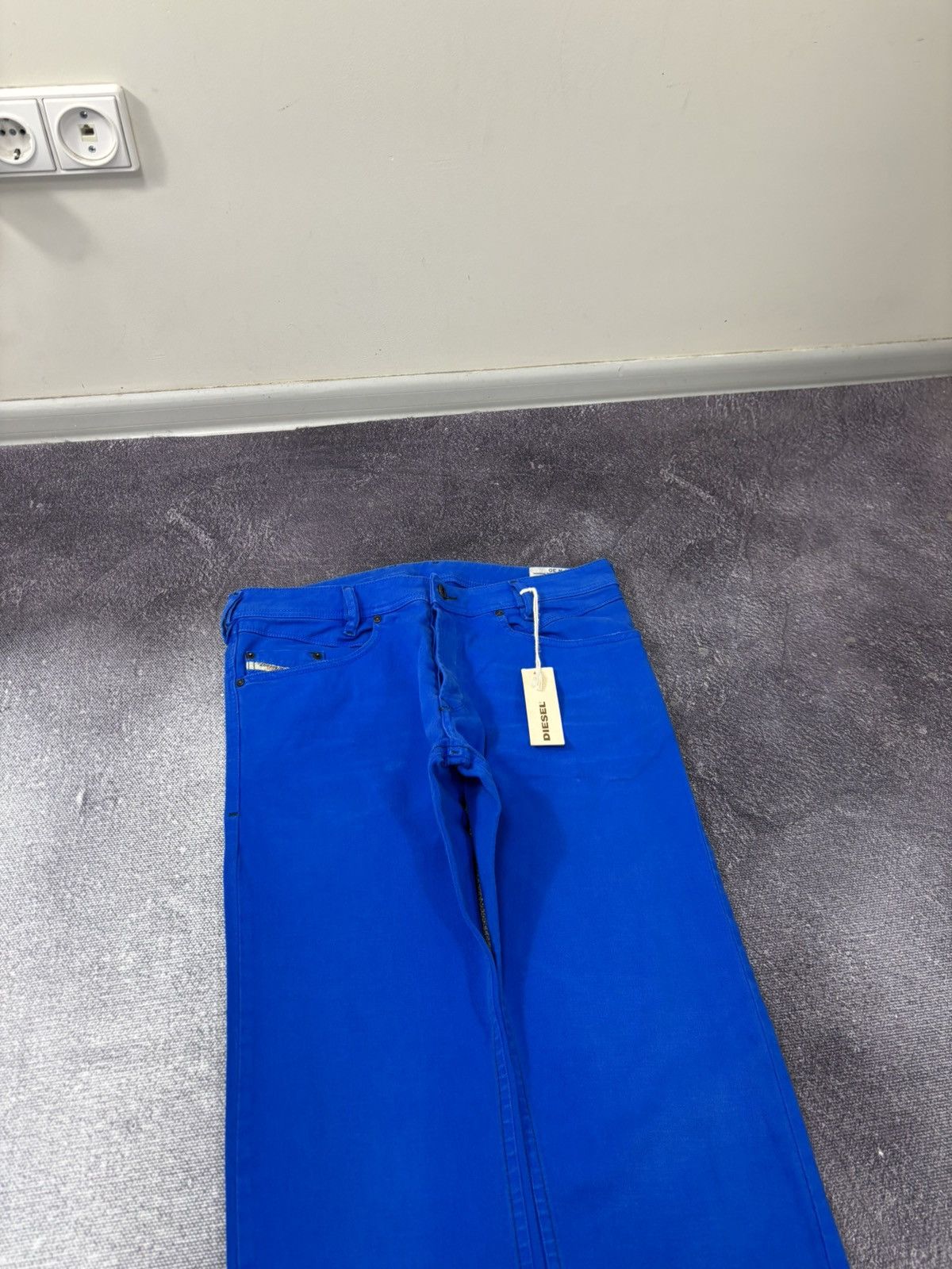 Diesel Diesel Iakop Regular Slim Tapered NWT Men’s Blue Denim Jeans Size US 30 / EU 46 - 4 Thumbnail