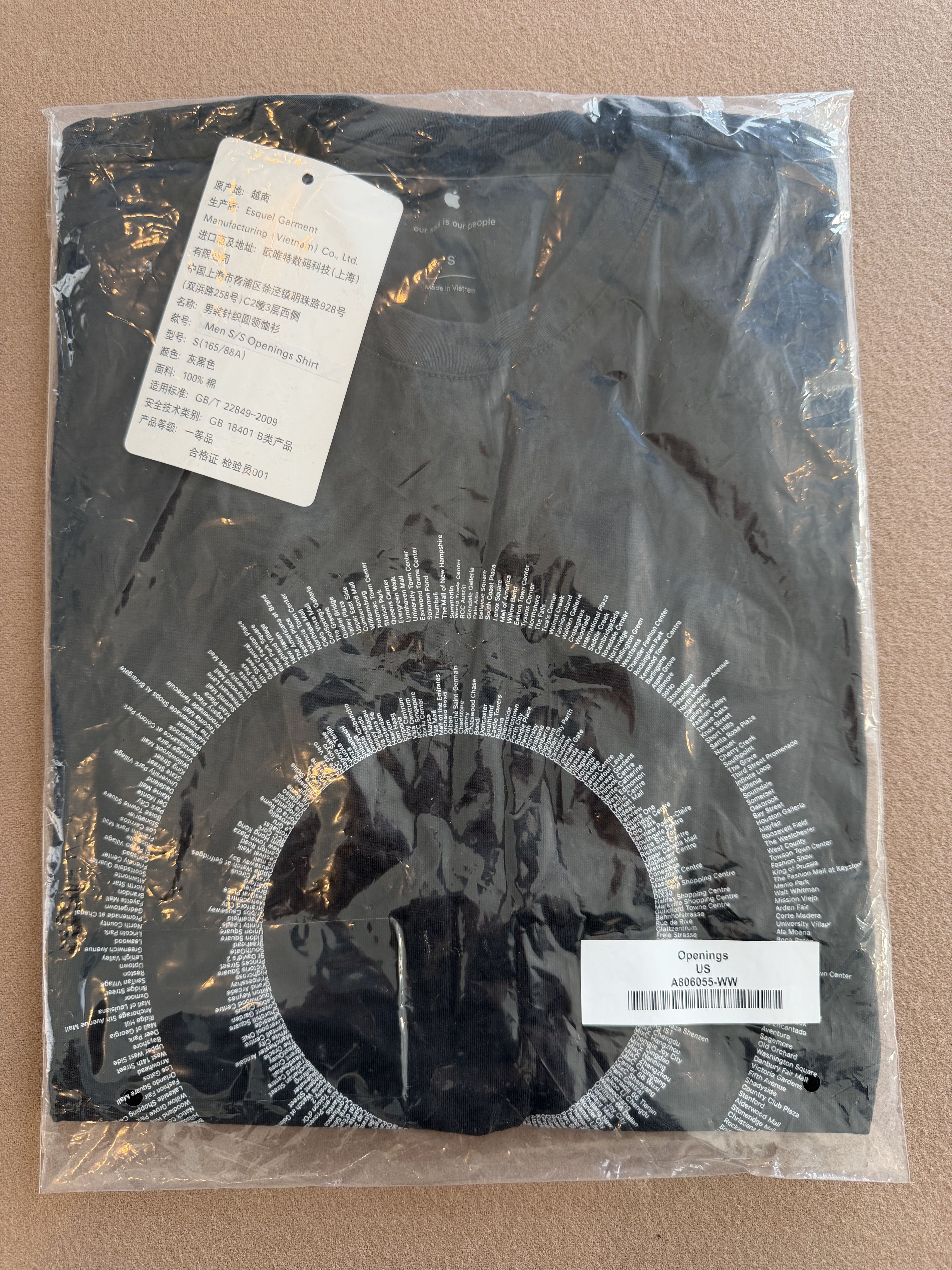 Apple Apple Employee Store Openings T-Shirt Size US S / EU 44-46 / 1 - 1 Preview