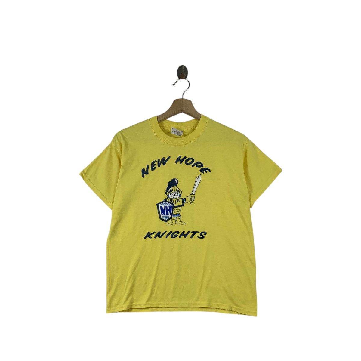 Vintage Vintage NEW HOPE KNIGHTS Special Olympics New York Tee Shirt Size US S / EU 44-46 / 1 - 1 Thumbnail