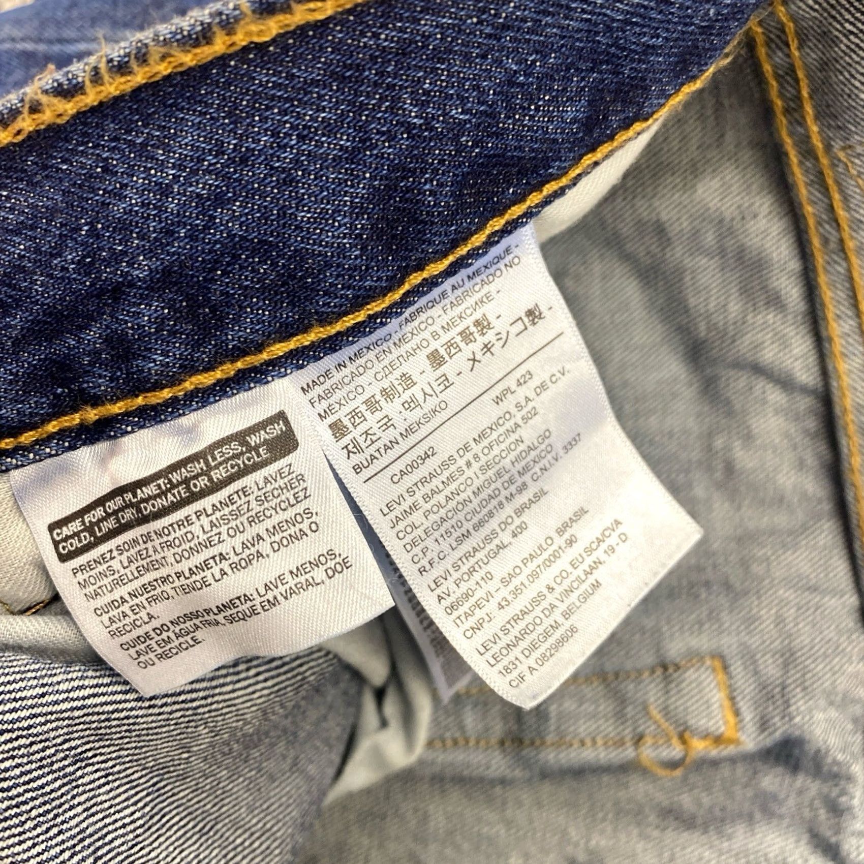 Levi's Levi's 501 Jeans Regular Fit Button Fly Blue Denim Men 32x30 32x29 Vintage No Size US 32 / EU 48 - 4 Thumbnail