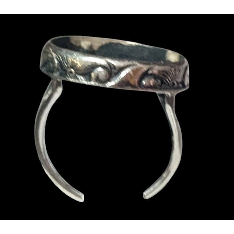 Other Vintage Sterling Silver Floral Scroll Concave Ring Size 7 1/ Size ONE SIZE - 11 Thumbnail