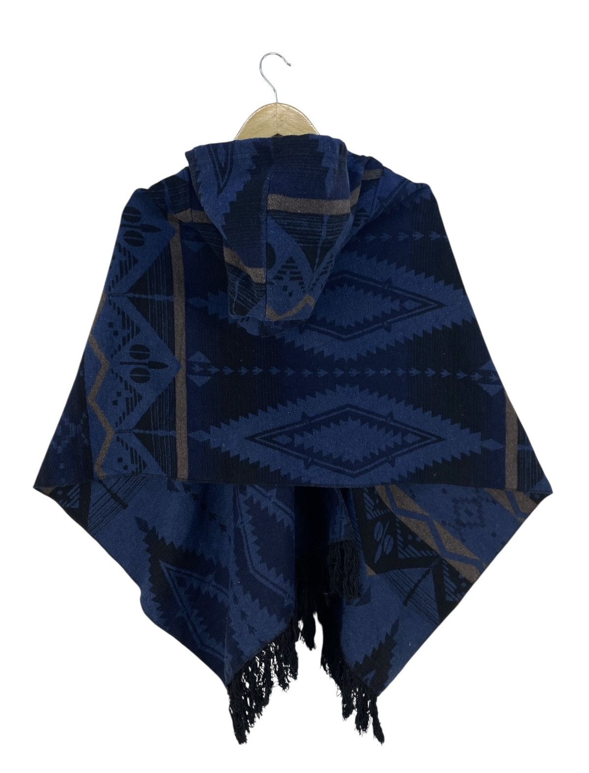 Art Comes First Girl Style Poncho Size ONE SIZE - 3 Thumbnail
