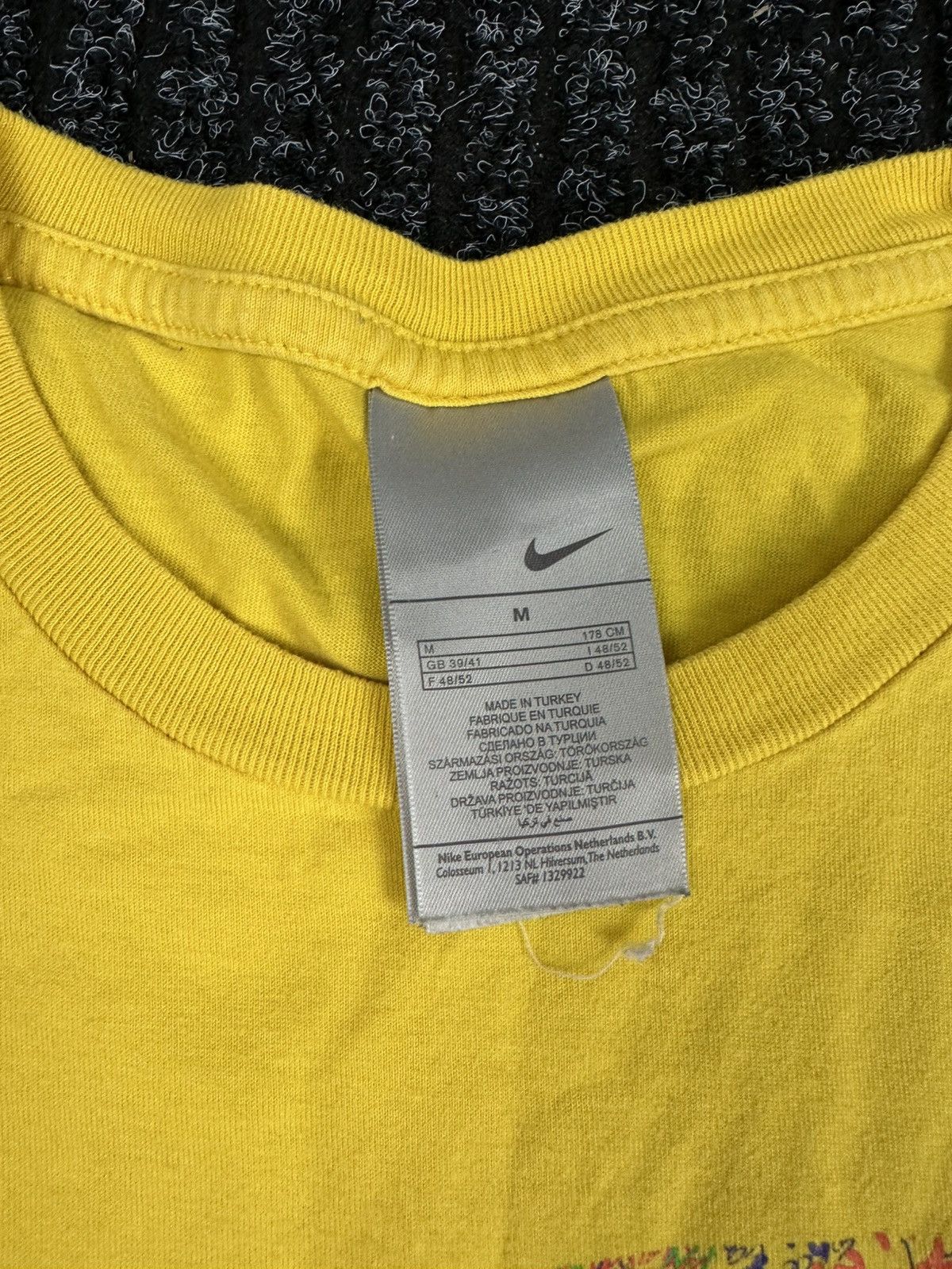 Nike Vintage Y2K Nike AIR 3D logo Streetwear Yellow Tee T shirt Size US M / EU 48-50 / 2 - 5 Thumbnail