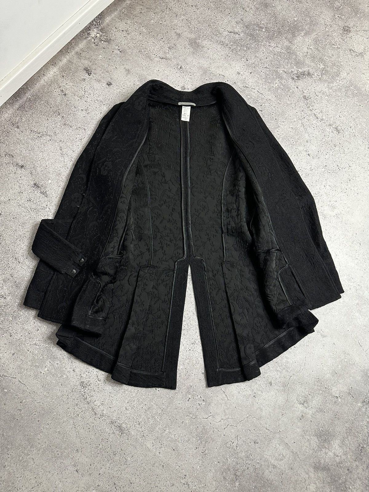 Sarah Pacini Sarah Pacini Wool Avant-Garde Asymmetrical jacket with belt Size XS / US 0-2 / IT 36-38 - 8 Thumbnail