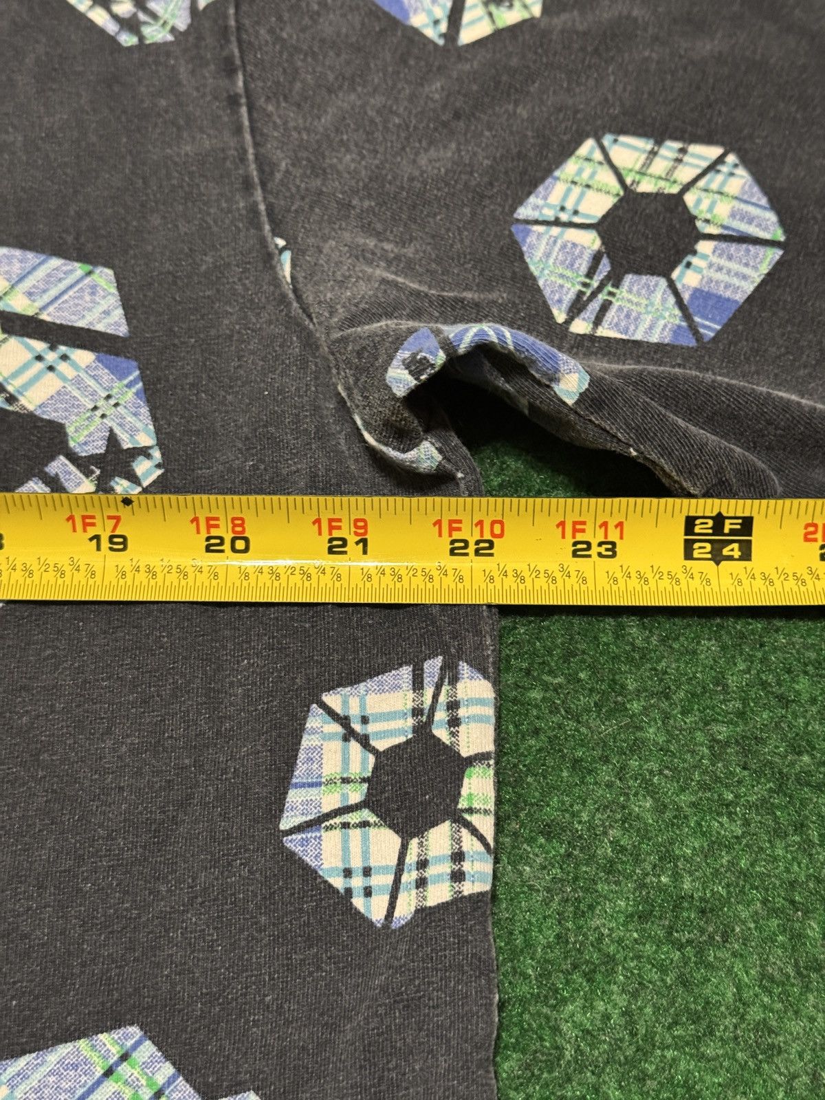 Southpole × Vintage Vtg 90s Y2K Southpole Authentic RARE All Over Print T Shirt Size US L / EU 52-54 / 3 - 4 Thumbnail
