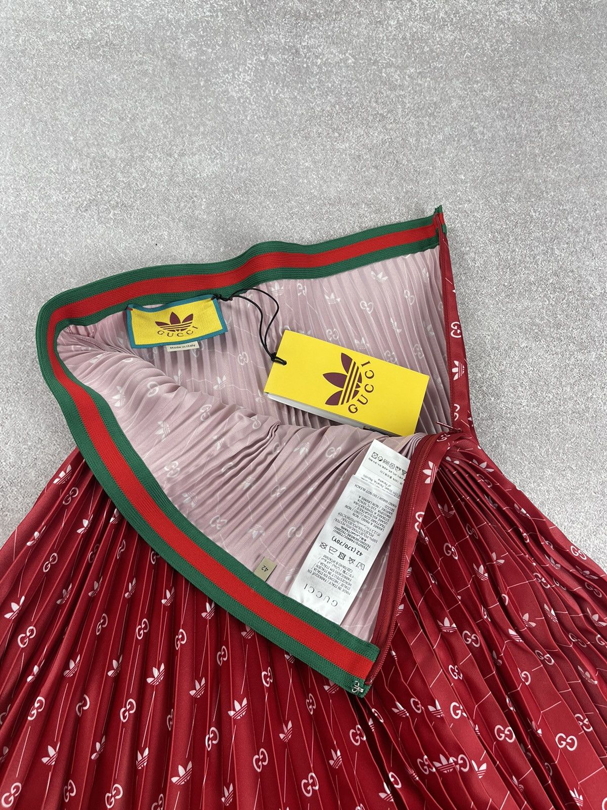 Gucci Adidas x Gucci Polyester Red Skirt Size 42 Size 28" / US 6 / IT 42 - 12 Thumbnail
