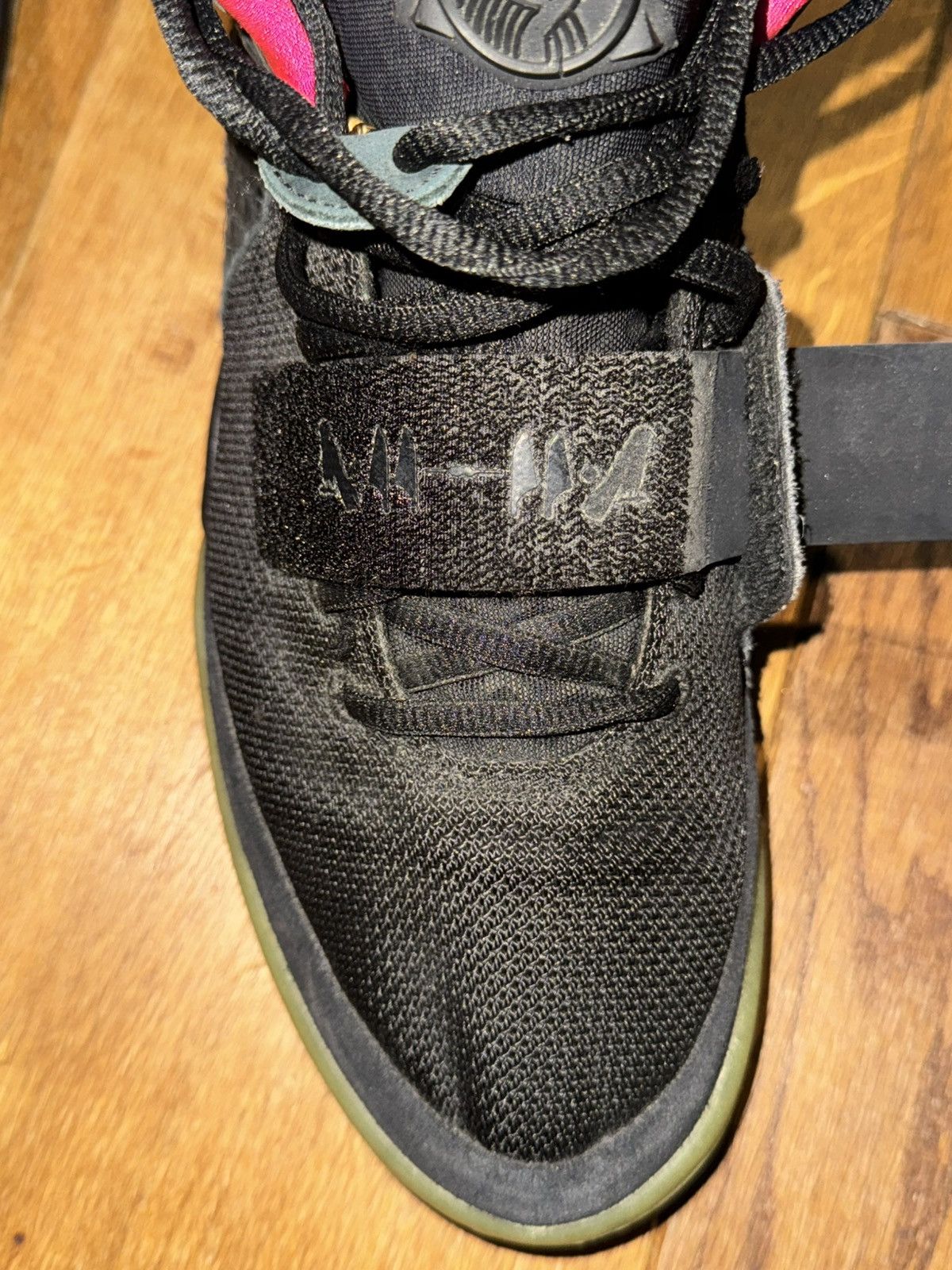 Nike NIKE AIR YEEZY 2 SOLAR RED SNEAKERS Size US 9.5 / EU 42-43 - 18 Thumbnail