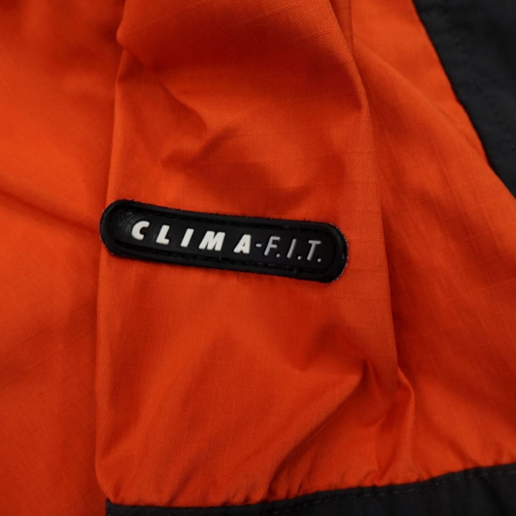 Nike VINTAGE Nike ACG Outer Layer 3 Parka Jacket Men L Orange Windproof Zip Hooded Size US L / EU 52-54 / 3 - 3 Thumbnail