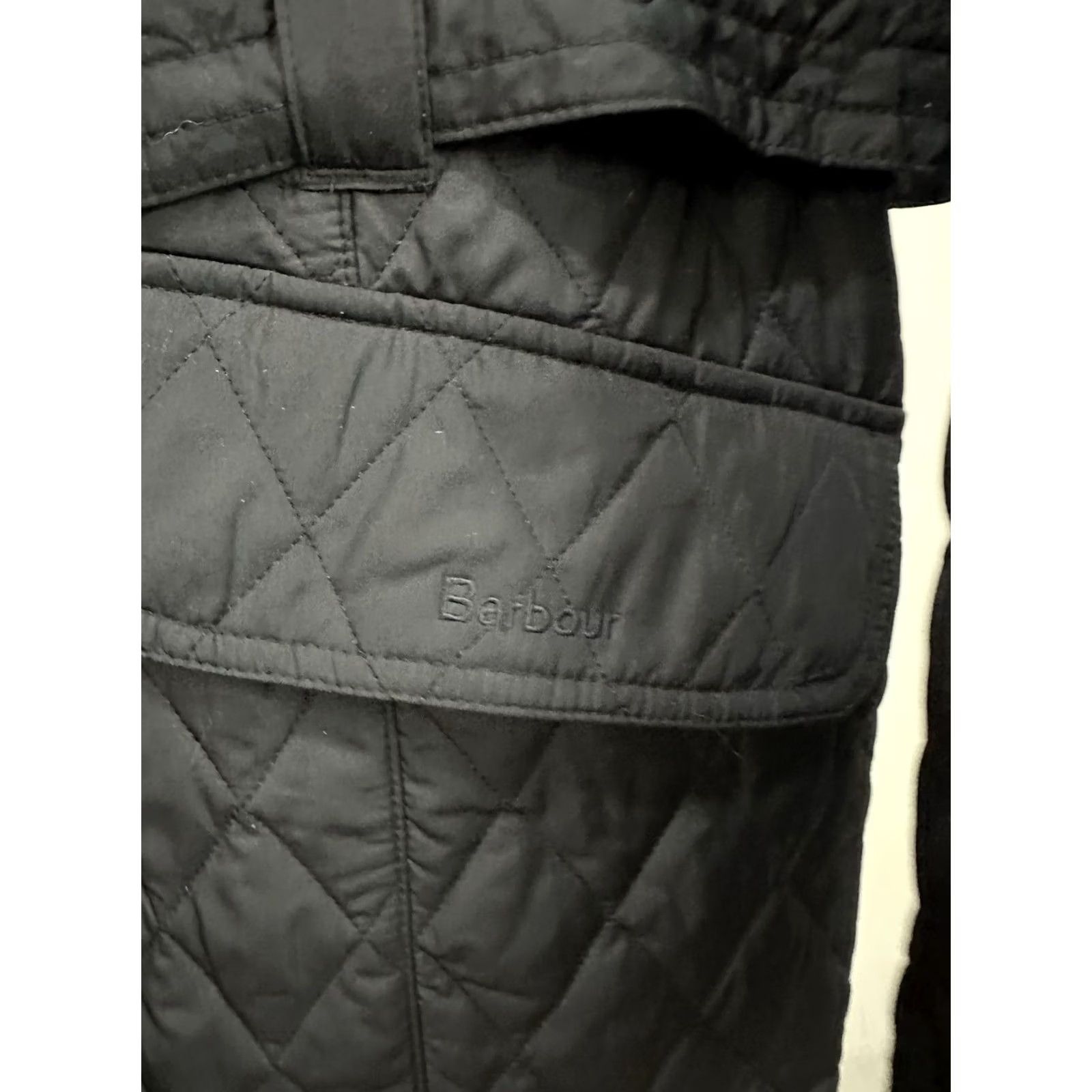 Barbour Barbour Jacket Quilted Navy Floral Lined Belted Size 12 Womens USA 12 UK 16 Ships Barbour Quilted Jacket Womens Navy Floral Belted Size 12 US 12 UK 16 Size XL / US 12-14 / IT 48-50 - 8 Thumbnail