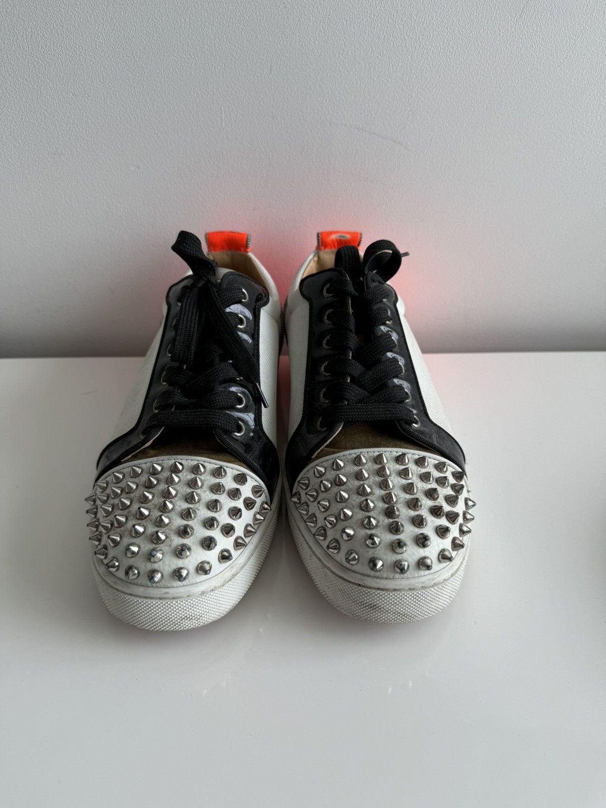 Christian Louboutin Christian Louboutin Louis Junior Spikes Low Top Sneakers Size US 10 / EU 43 - 1 Thumbnail