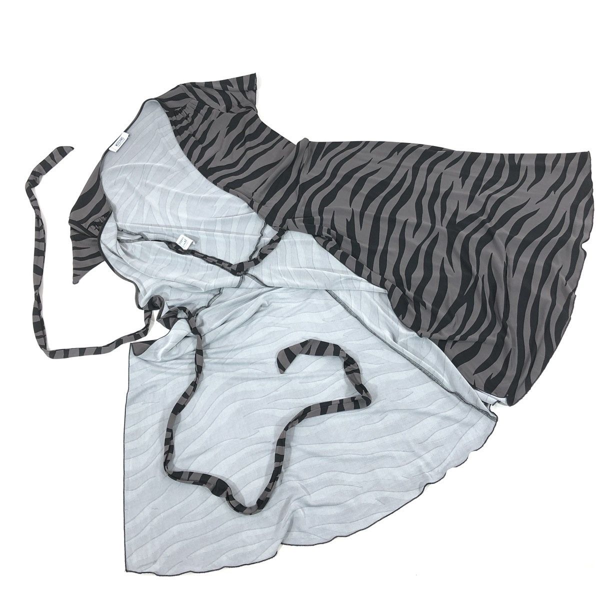 Boutique Moschino × Love Moschino × Moschino Zebra Print Striped Cheap and Chic Short Sleeve Black Long Belt Dress Size M / US 6-8 / IT 42-44 - 4 Thumbnail