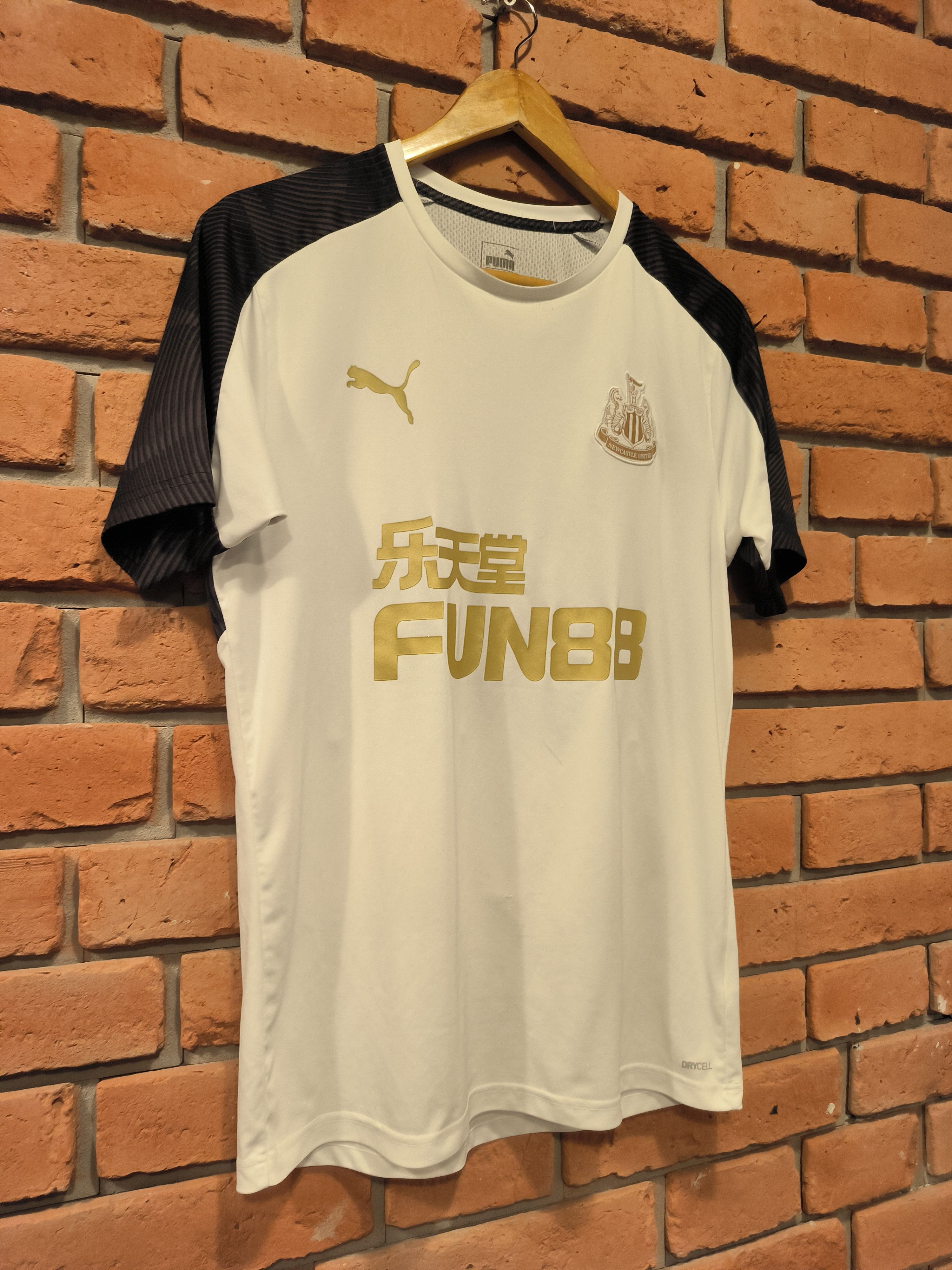 Puma Puma Newcastle United Training Jersey Shirt 2019/2020 Size US M / EU 48-50 / 2 - 3 Thumbnail