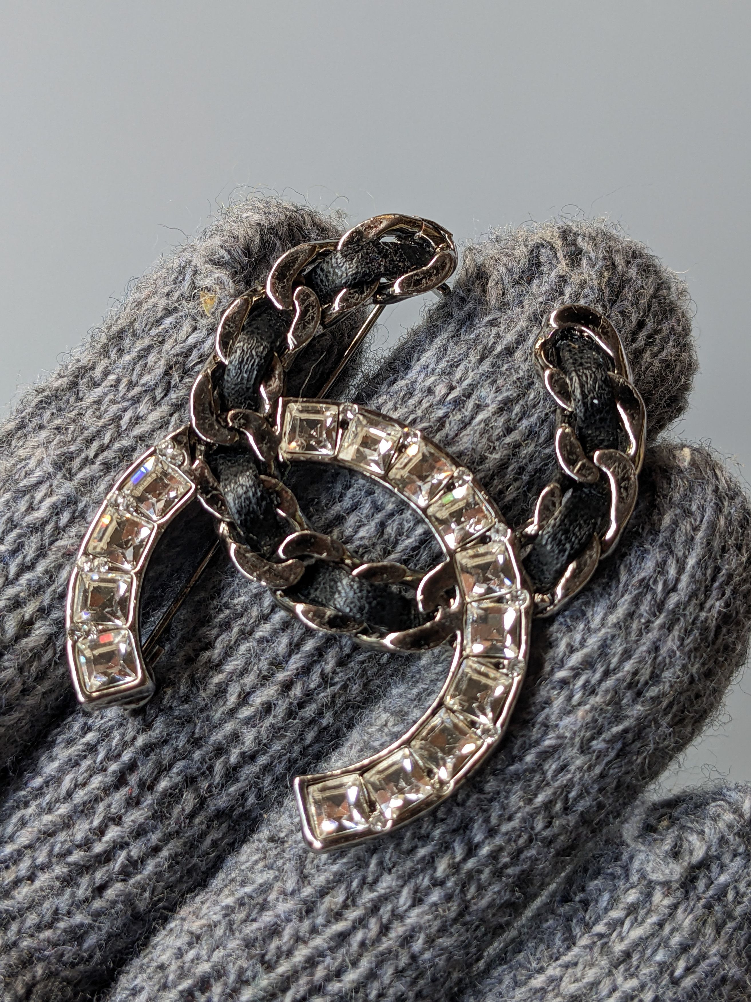 Chanel Chanel CC brooches crystal leather Size ONE SIZE - 3 Thumbnail