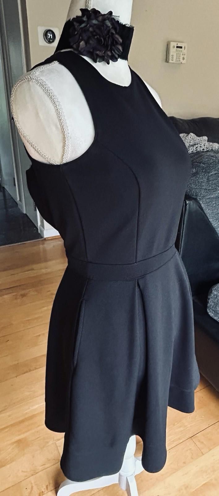 Other Nanette Lepore Lamour black pleated Lined dress size S LBD Size S / US 4 / IT 40 - 4 Thumbnail