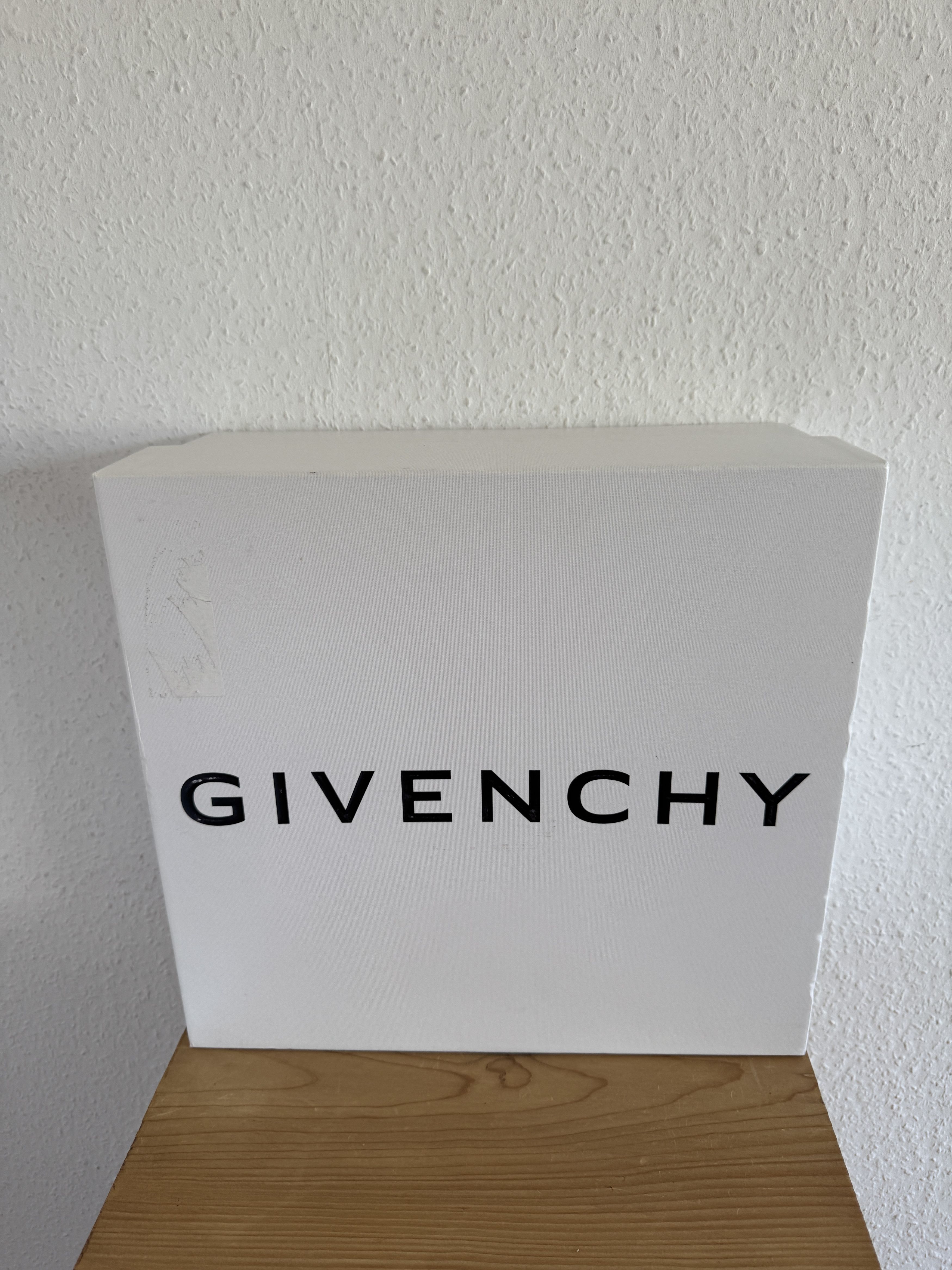 Givenchy Monumental Mallow Shearling-Lined Sneakers – All Black Size US 11 / EU 44 - 9 Thumbnail