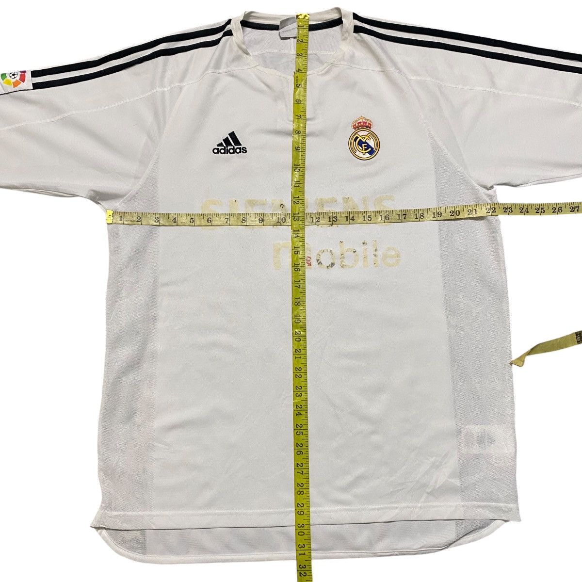 Vintage Vintage Real Madrid Jersey 2003 Home Size US L / EU 52-54 / 3 - 12 Thumbnail