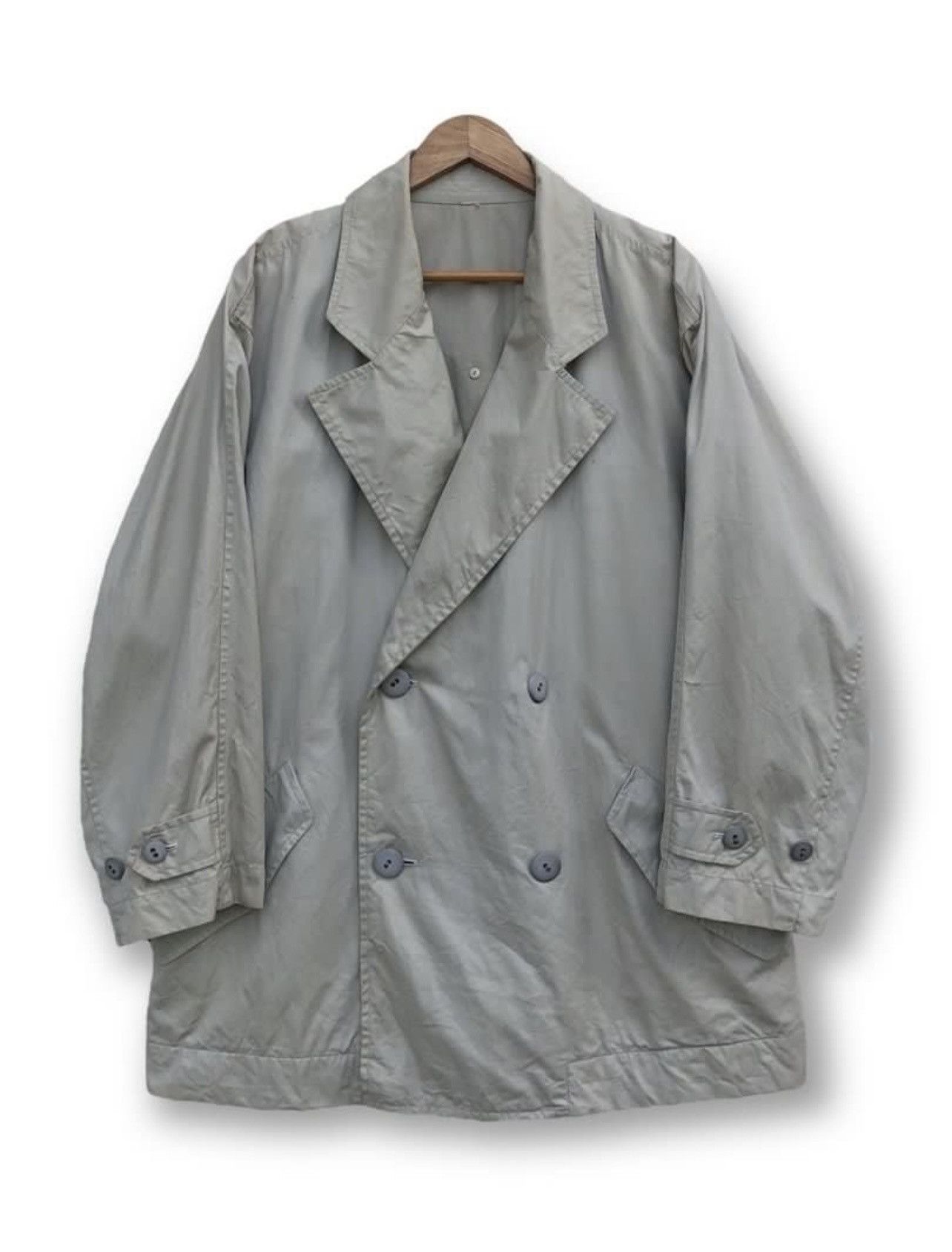 Issey Miyake 🔥A/W 1985 ISSEY MIYAKE DOUBLE-BUTTON DESIGN TRENCH COAT Size US M / EU 48-50 / 2 - 2 Thumbnail