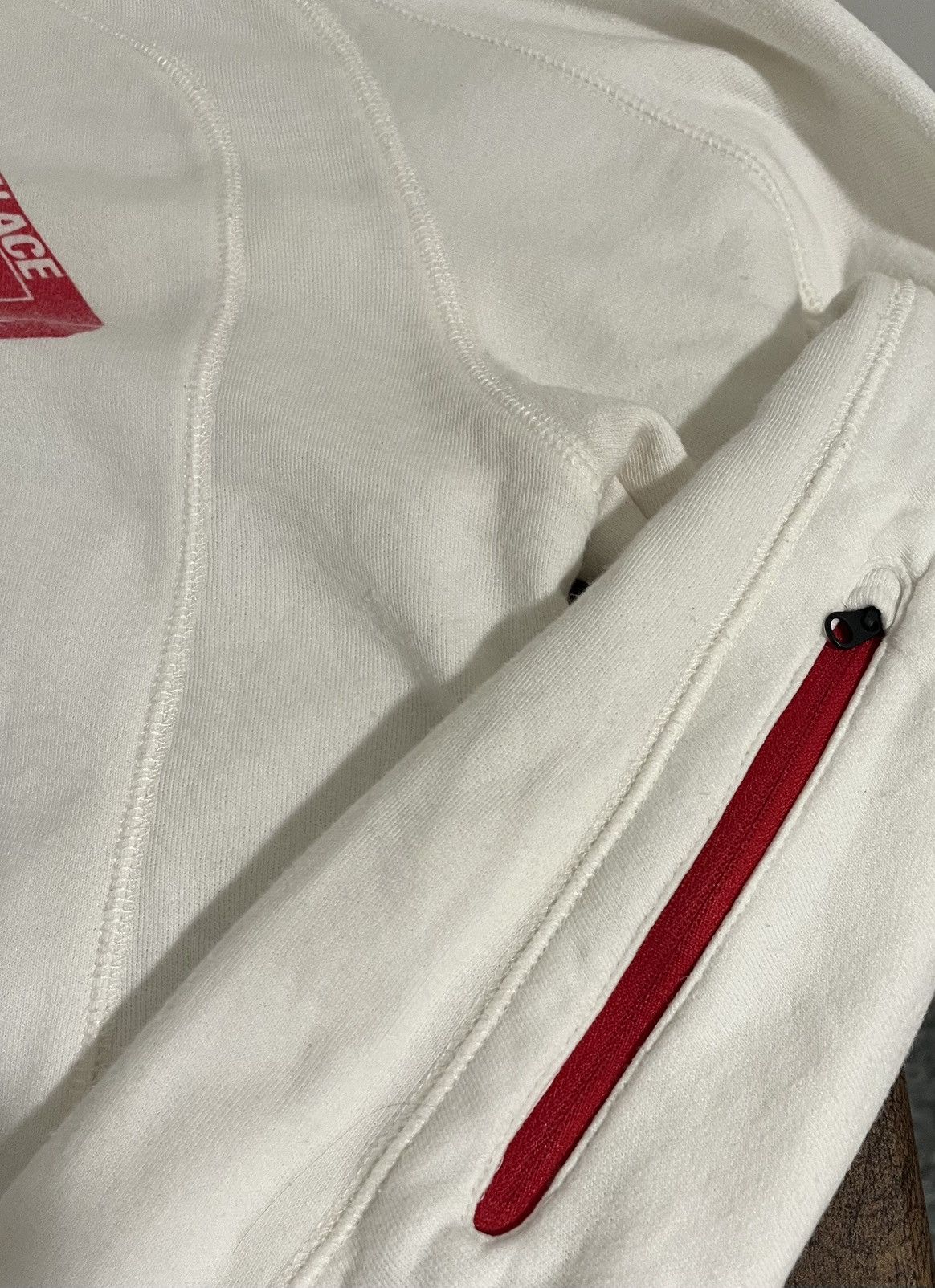 Palace Palace P-Tech Crew (White / Red) Size US M / EU 48-50 / 2 - 3 Thumbnail