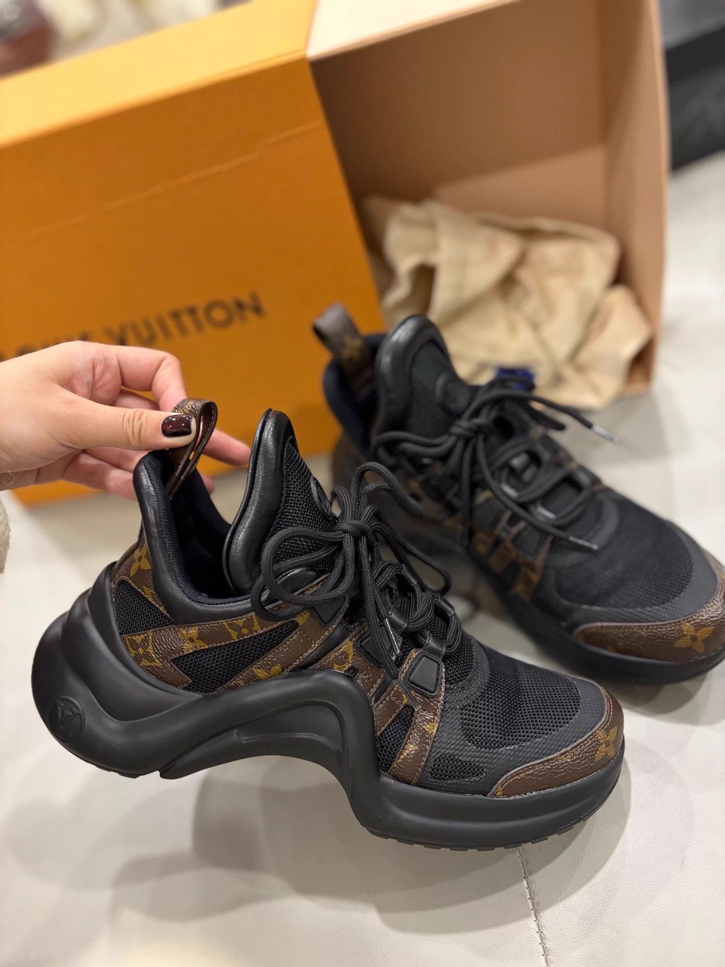 Louis Vuitton LV Monogram Arch Dad Sneakers 99 New 38 with Box Size US 7 / IT 37 - 2 Thumbnail