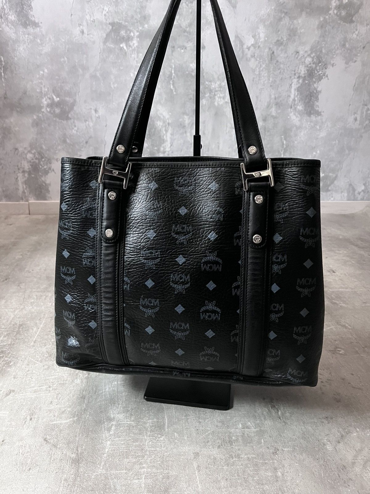 MCM MCM Anya Visetos Flat Shopper Bag Tote Size ONE SIZE - 2 Thumbnail