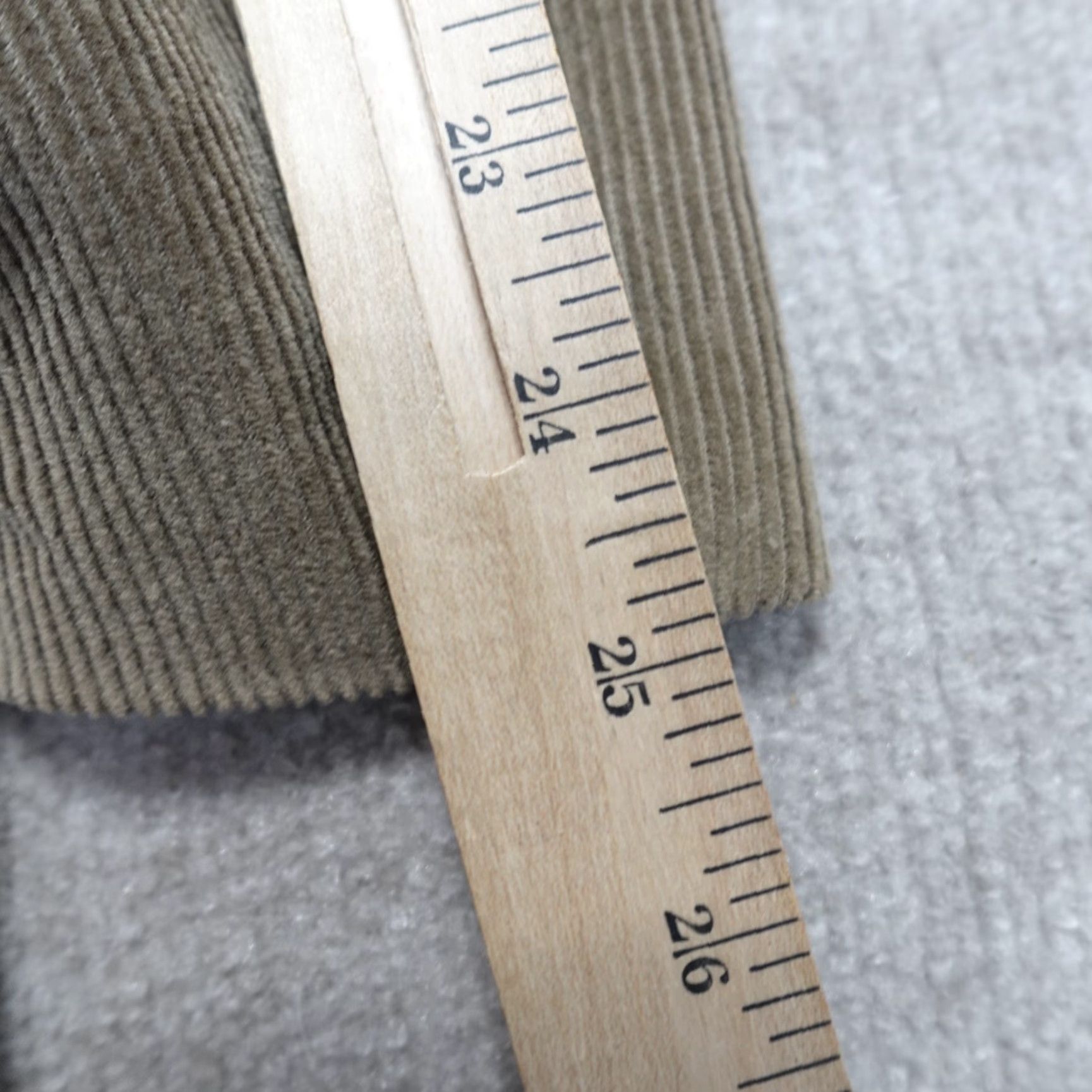 Ralph Lauren Lauren Ralph Lauren Sport Coat Men 46R Beige Corduroy Two-Button Notch Lapel Cotton Elbow Patches Vintage? No (adjusted) Size US S / EU 44-46 / 1 - 7 Thumbnail
